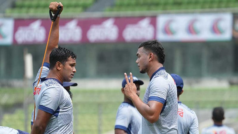 ওয়ানডেতে মুস্তাফিজের বদলি সাইফ উদ্দিন, টি-টোয়েন্টিতে তাসকিন