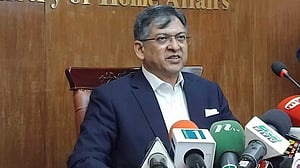 ঘোলা পানিতে কেউ কেউ মাছ শিকার করতে চায়: শিক্ষার্থীদের আন্দোলন প্রসঙ্গে স্বরাষ্ট্রমন্ত্রী