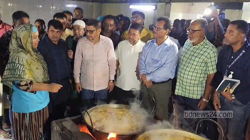 পরিদর্শনে গিয়ে দুই চিকিৎসক ও নৈশপ্রহরীকে বরখাস্তের নির্দেশ স্বাস্থ্যমন্ত্রীর