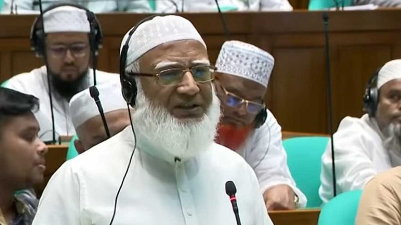 সরকারের কাছে উন্নয়নের ‘সুষম বণ্টন’ চান বিরোধী দলীয় নেতা
