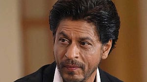নিট আন্দোলন: শাহরুখ পাশ কাটিয়ে গেলেন?