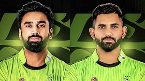 দেশের বাইরের লিগে প্রথমবার শামীম