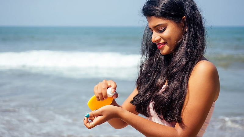 সানস্ক্রিন ব্যবহার থেকে ত্বকে ক্যান্সার হওয়া বিষয়টা কতখানি সত্য?