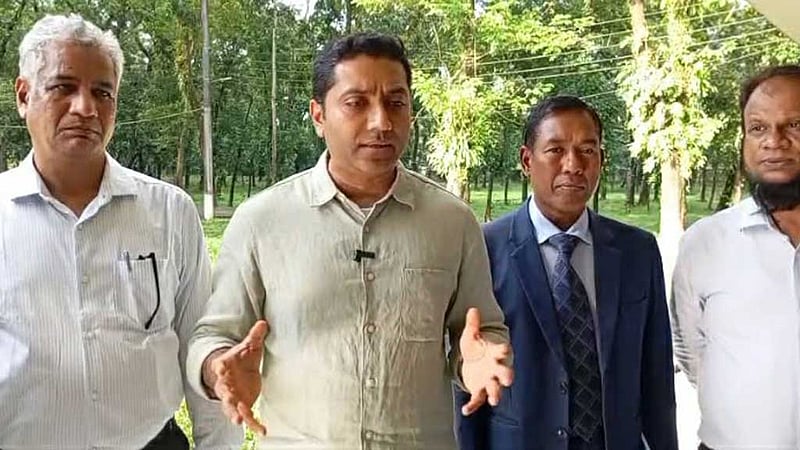 গান গাওয়া তো অন্যায় কিছু না: বিউটি পালকে নিয়ে শিক্ষা প্রতিমন্ত্রী