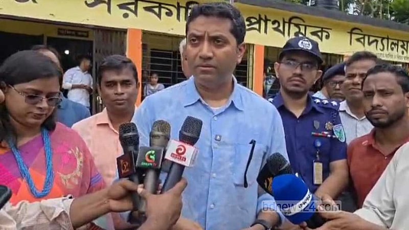 গান শুনলে কেন সমালোচনা হবে, শিক্ষক বিউটির ভিডিও প্রসঙ্গে প্রতিমন্ত্রী