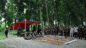 সেনাবাহিনীর গ্রীষ্মকালীন মহড়া দেখলেন প্রধানমন্ত্রী