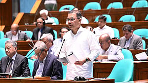 চট্টগ্রাম বন্দরের ‘বে টার্মিনাল’ চালু হলে সামগ্রিক অর্থনীতিতে শুভ সূচনা হবে: প্রধানমন্ত্রী