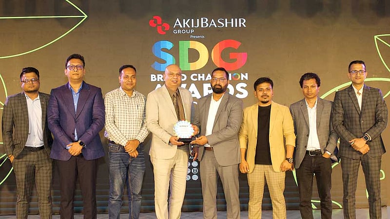 ৩ ক্যাটাগরিতে এসডিজি ব্র্যান্ড চ্যাম্পিয়ন অ্যাওয়ার্ড ওয়ালটনের