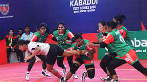 নেপালকে হারিয়ে ফের এগিয়ে গেল বাংলাদেশ