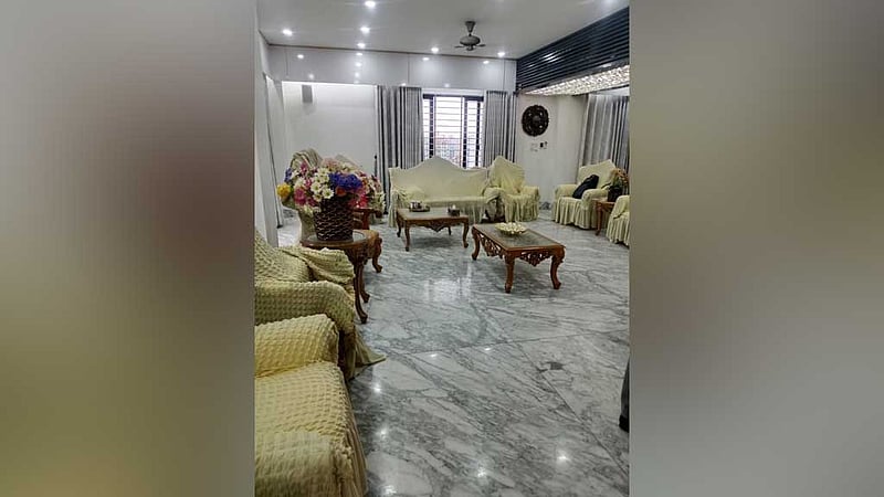 জিয়াউল আহসানের জলসিঁড়ির বাড়িতে কী আছে, তালিকা করছে দুদক