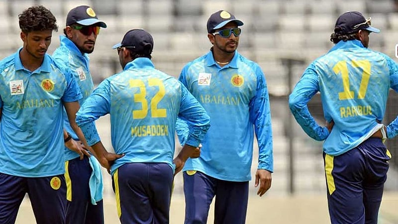 মোহামেডানের হারে শিরোপাভাগ‍্য আবাহনীর হাতে