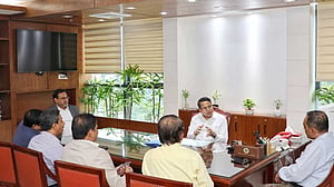 এনবিআর প্রধান হিসেবে অফিস শুরু আহসান হাবিবের