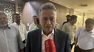 অর্থমন্ত্রী ও মার্কিন দূতের সাক্ষাৎ, ‘তেল-গ্যাস আমদানি নিয়ে আলোচনা’