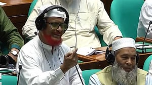 রাষ্ট্রপতি পদে সাহাবুদ্দিনকে রাখতে হবে, কোথাও থেকে ইঙ্গিত পেয়েছেন? প্রশ্ন আজহারের