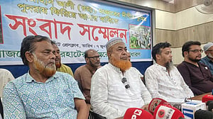 খানজাহান আলীর মাজারের কুমির ফিরিয়ে আনার দাবি