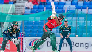 স্পিনে বাংলাদেশকে ধরাশায়ী করে সিরিজে এগিয়ে অস্ট্রেলিয়া