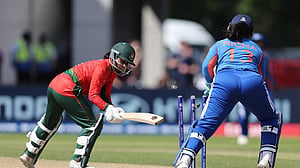 প্রথম ৫ ওভারে ৪ ক্যাচ মিস ভারতের, তবু পারল না বাংলাদেশ