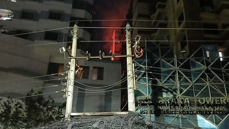 আল বারাকা টাওয়ারে আগুন: নাশকতা কিনা, ‘তদন্ত করছে পুলিশ’