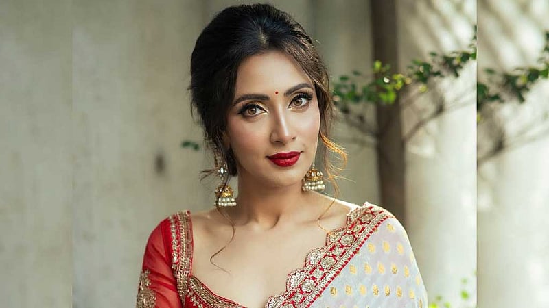 'মালিক' নিয়ে দর্শক সাড়ায় আপ্লুত মিম, বললেন পর্দার 'মায়া' হয়ে ওঠার গল্প
