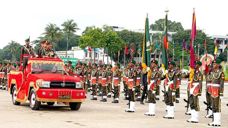 ৯০তম দীর্ঘমেয়াদি কোর্স: সেনাবাহিনী কমিশন পেলেন ১৮৪ তরুণ অফিসার