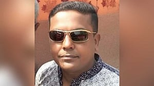 বগুড়ায় আবাসিক হোটেলের দরজা ভেঙে ইউপি সদস্যের লাশ উদ্ধার
