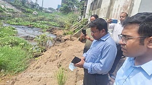 চাঁদপুরে খাল দূষণ ও ভরাট করায় ২ রাইস মিল মালিকের জরিমানা