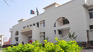 মায়ের অভিযোগে মাদকাসক্ত ছেলের কারাদণ্ড