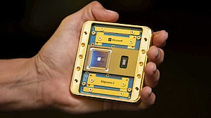 হাজার গুণ বেশি কার্যকর কোয়ান্টাম চিপ তৈরির দাবি মাইক্রোসফটের