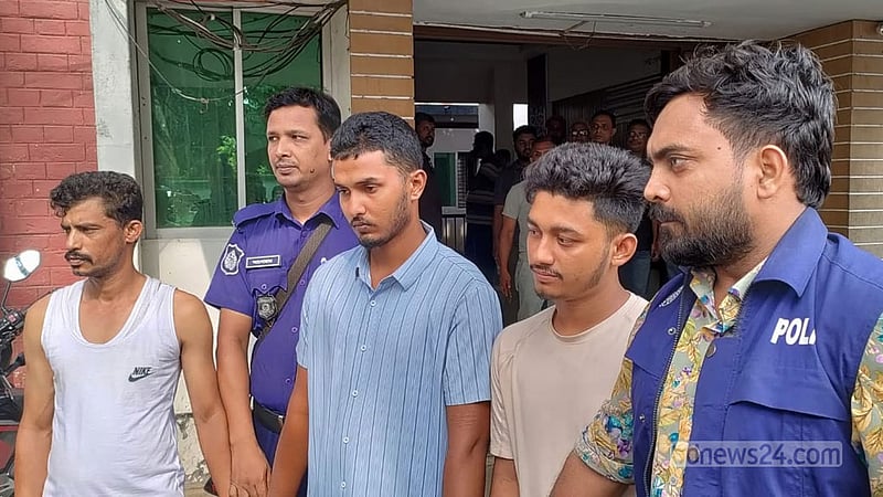 কুমিল্লায় স্কুলছাত্র গুলিবিদ্ধ: আরও ৩ জন গ্রেপ্তার