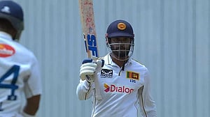 ক‍্যারিবিয়ান পেসারদের তোপ সামলে ধানাঞ্জায়া ডি সিলভার সেঞ্চুরি