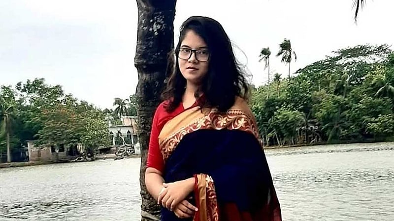 তিন দিন ধরে যোগাযোগ নেই, বাসায় মিলল নারী চিকিৎসকের লাশ