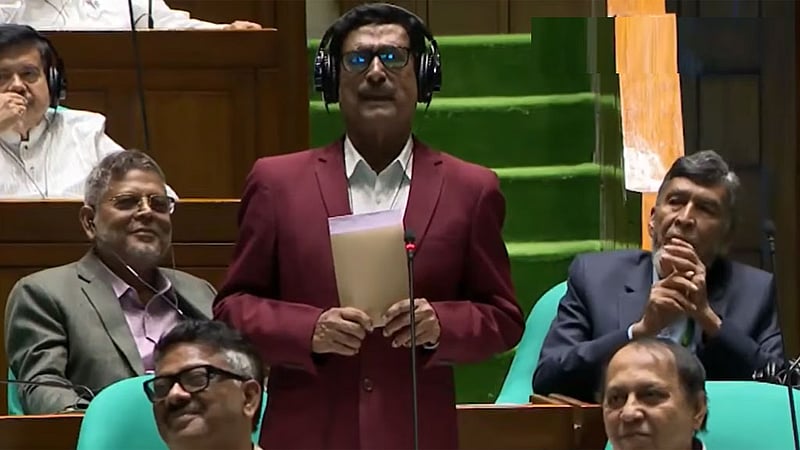 মুক্তিযোদ্ধাকে কারো সঙ্গে তুলনা করলে ভবিষ্যতে উত্তর দিতে পারবেন না: ফজলুর