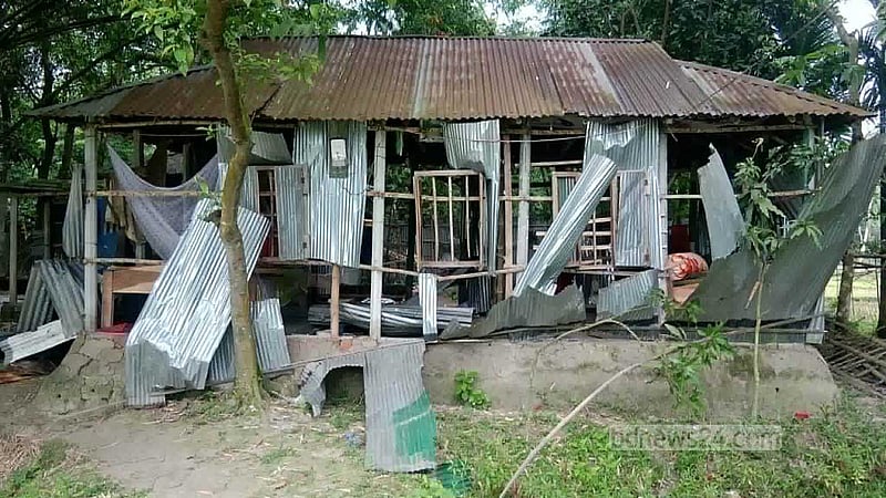 গাইবান্ধায় বন্ধুকে দিঘিতে চুবিয়ে হত্যার অভিযোগ ২ কিশোরের বিরুদ্ধে