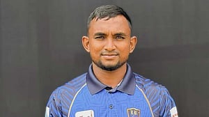 ৪৫ বলে সেঞ্চুরি, ১৩ ছক্কায় ৫৮ বলে ১৩০, ব্যাটিং তাণ্ডবে সোহানের রেকর্ড