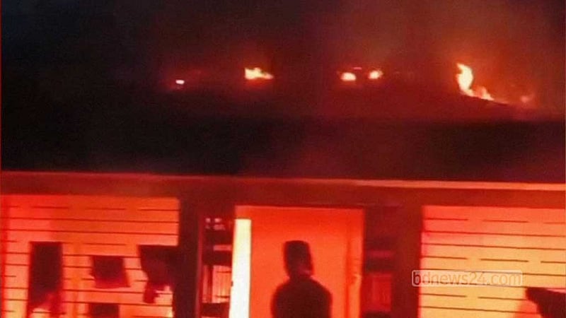 হবিগঞ্জে ‘ডাকাতির আসামির’ বসতঘর পুড়িয়ে দিল গ্রামবাসী