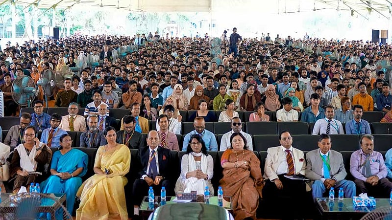 আইইউবিএটিতে নবীন শিক্ষার্থীদের পরিচিতি অনুষ্ঠান