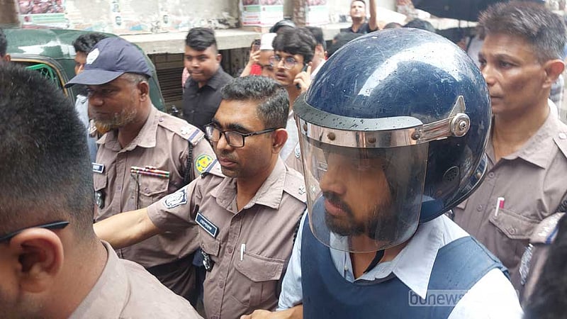 ইকরার মৃত্যু: অভিনেতা আলভী দুই দিনের রিমান্ডে