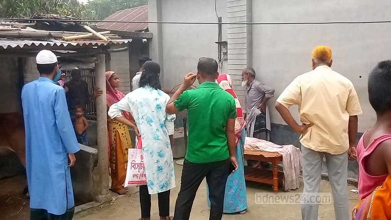 জয়পুরহাটে পিকনিকের বাসের চাকায় পিষ্ট হয়ে শিশু নিহত