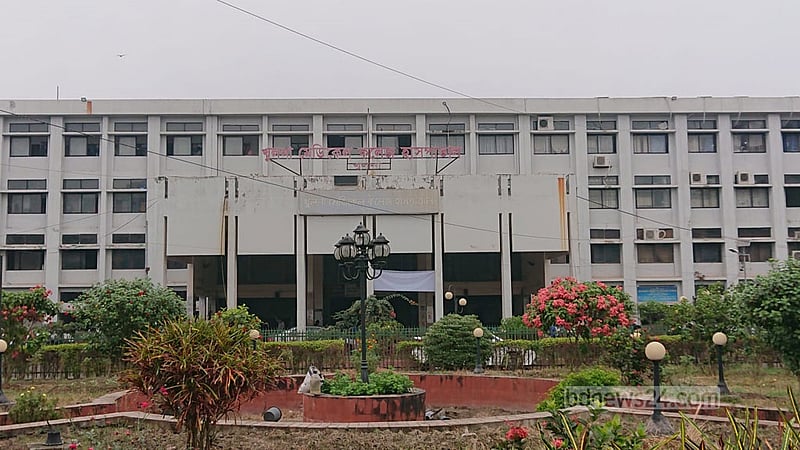 খুলনা মেডিকেলে নিম্নমানের খাবারে ভোগান্তি, রোগী-স্বজনদের ক্ষোভ