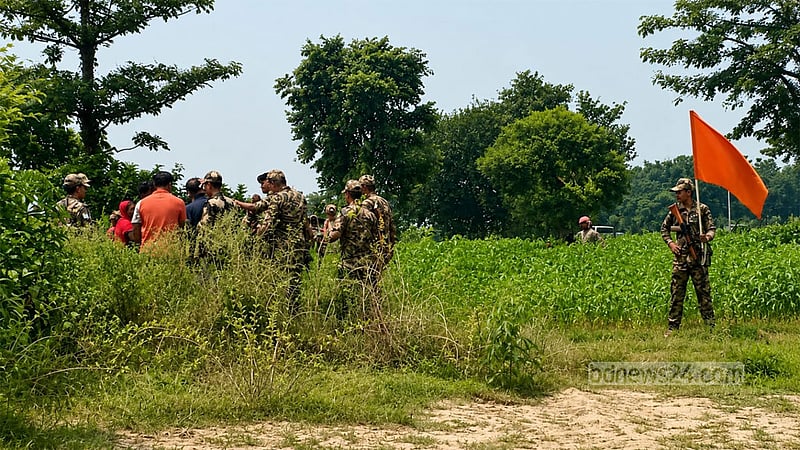 কুষ্টিয়া সীমান্ত: ৭৮ ঘণ্টা পর শূন্যরেখা থেকে ১২ জনকে ফিরিয়ে নিল বিএসএফ