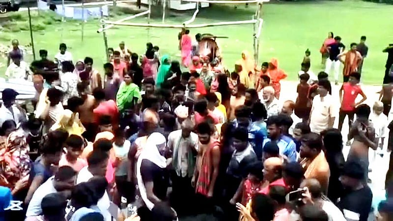 কুষ্টিয়ায় শিশু ধর্ষণের অভিযোগে একজনকে পিটুনি, হাসপাতালে ভর্তি