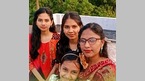 লক্ষ্মীপুরে মা ও দুই মেয়ে খুন: আহত আরেক মেয়ের মৃত্যু, পিটুনিতে সন্দেহভাজন যুবক নিহত