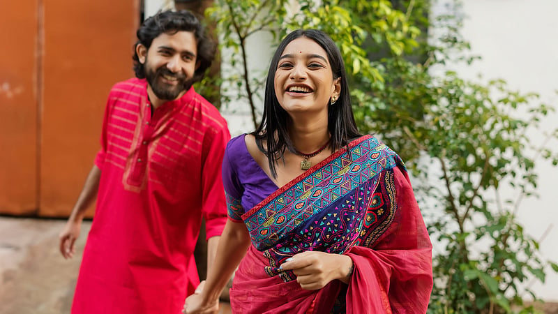 মানুষ যে কারণে প্রেমে পড়ে