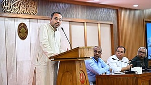 জ্বালানি তেলের দাম ‘সীমিত’ বাড়ানো হয়েছে: মাহদী আমিন