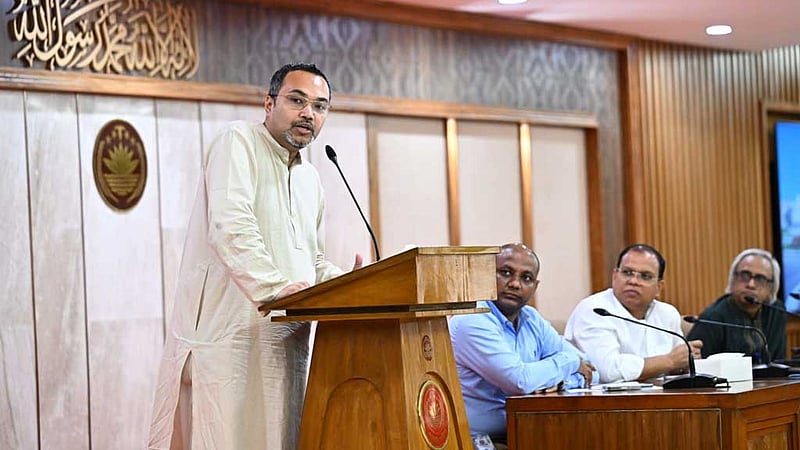 জ্বালানি তেলের দাম ‘সীমিত’ বাড়ানো হয়েছে: মাহদী আমিন