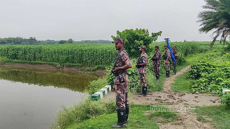 মেহেরপুর সীমান্তে ৪ জনকে ‘পুশ ইনের’ চেষ্টা, বিজিবির বাধা