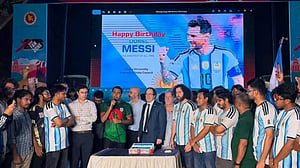 ঢাবিতে মেসির জন্মদিন উদযাপন, ছিলেন আর্জেন্টিনার রাষ্ট্রদূতও