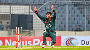 ঢাকা লিগের কাছেই মোসাদ্দেকের ঋণ