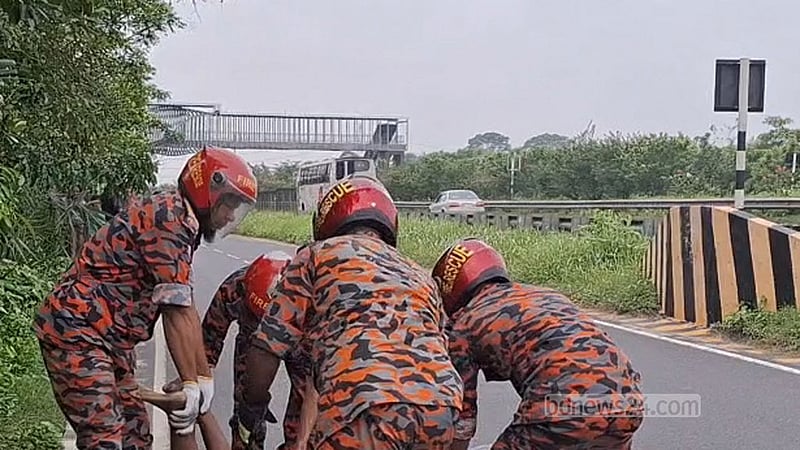 ঢাকা-মাওয়া এক্সপ্রেসওয়ে থেকে অজ্ঞাত ব্যক্তির মরদেহ উদ্ধার