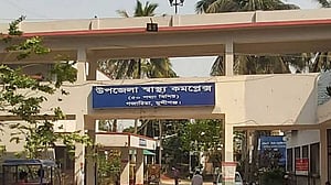 মধ্যরাতে কান্না শুনে গজারিয়া হাসপাতালের ডাস্টবিন থেকে নবজাতক উদ্ধার